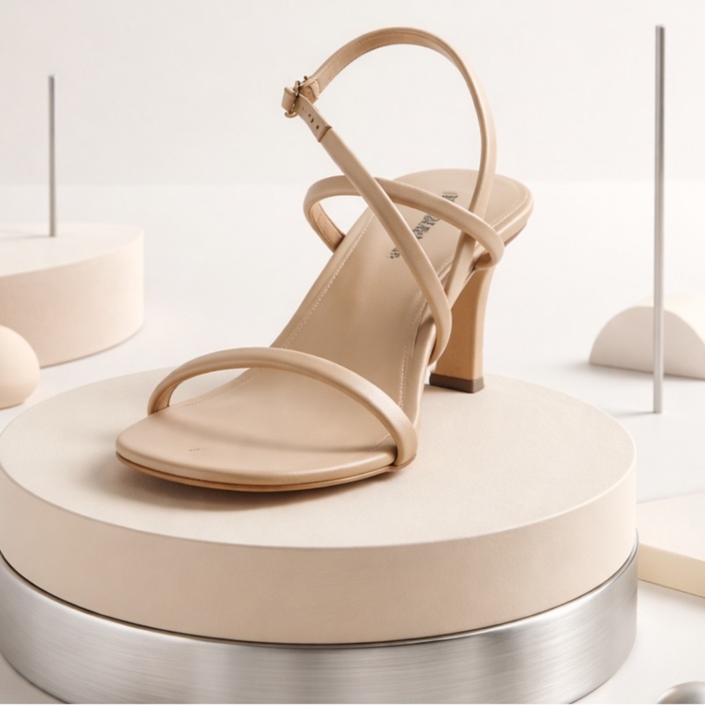 NWT FREE PEOPLE
Perth Strappy Slingback Heels / Natural Sz 36 = Sz 6 in US